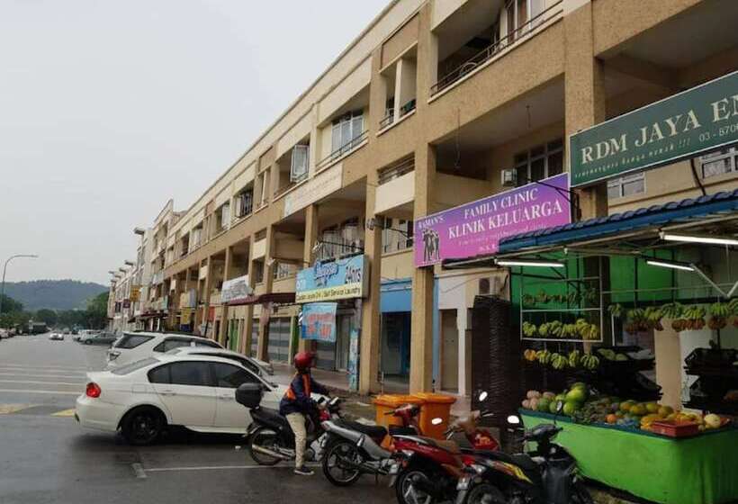 Hotel Kl Backpackers @ Klia