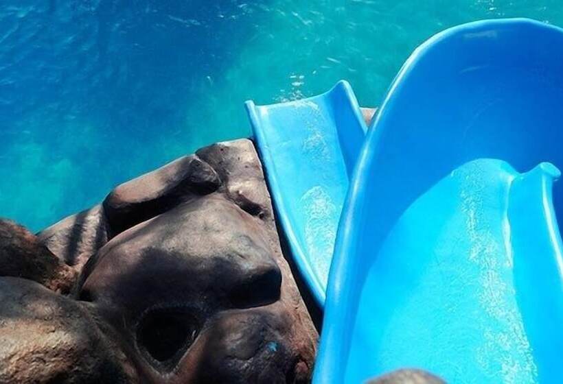 Aparthotel Villa Nuria