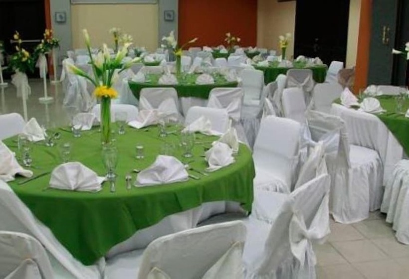 Aparthotel Villa Nuria