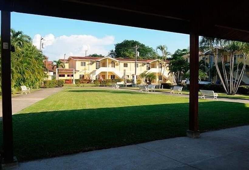 Aparthotel Villa Nuria