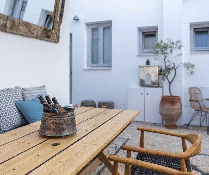 住宿加早餐  F Charm All Suites   Adults Only