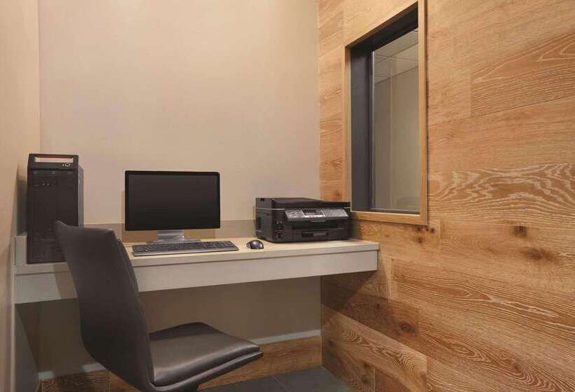 Country Inn & Suites By Radisson, Newnan, Ga