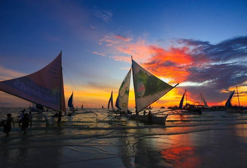 Erus Suites Hotel Boracay