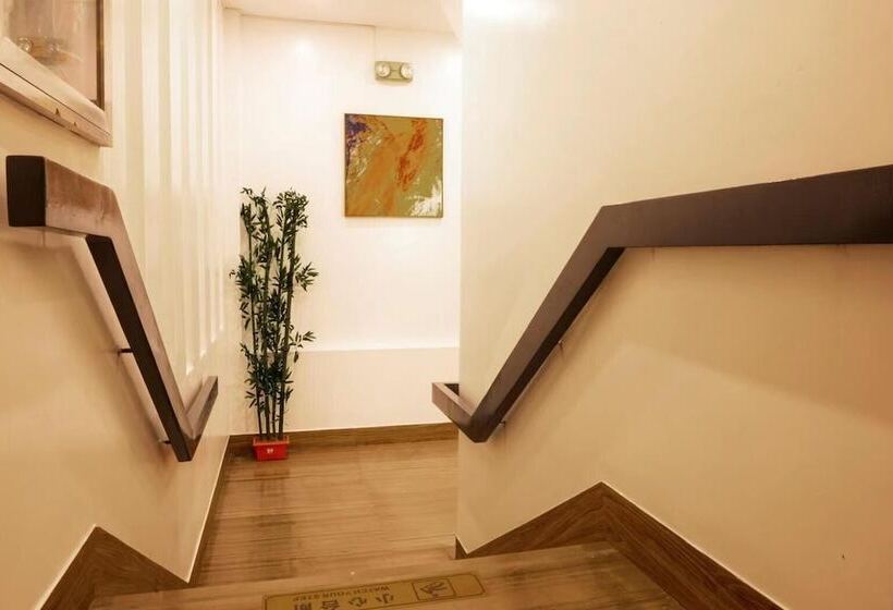 Erus Suites Hotel Boracay