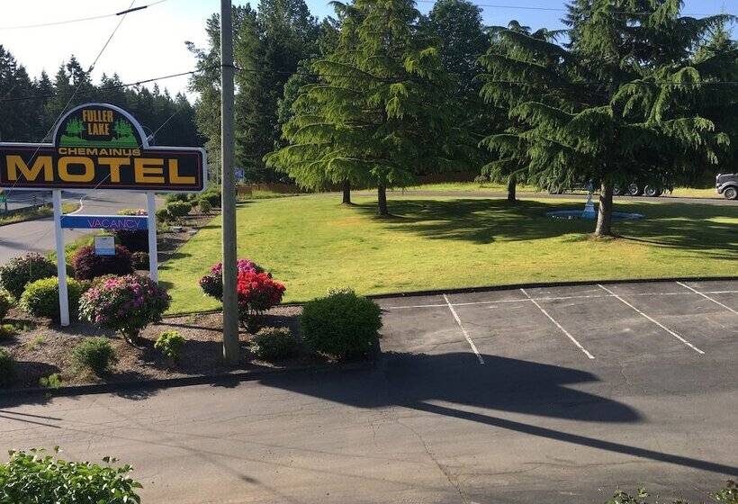 Fuller Lake Chemainus Motel