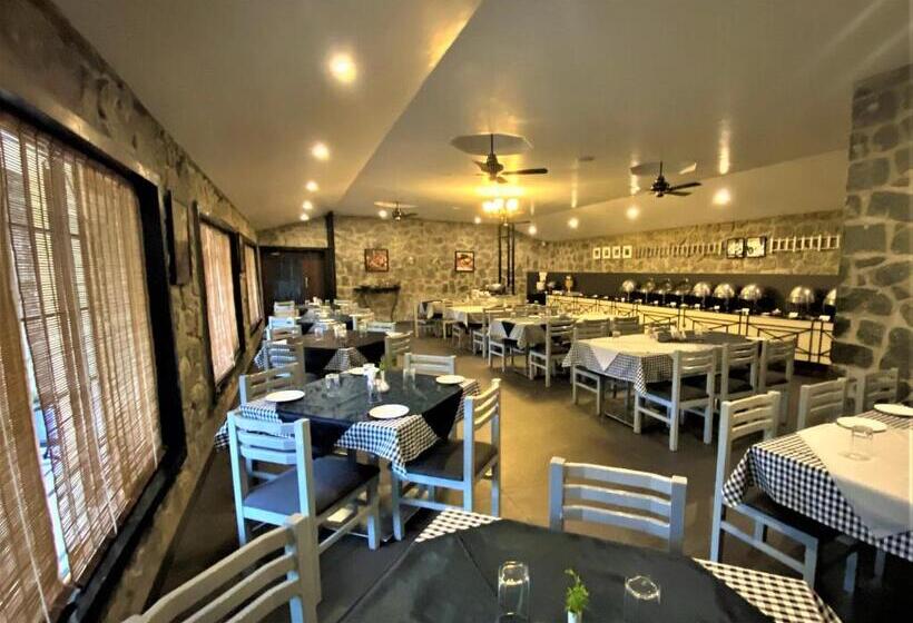 Green Pastures   A Hill Country Resort