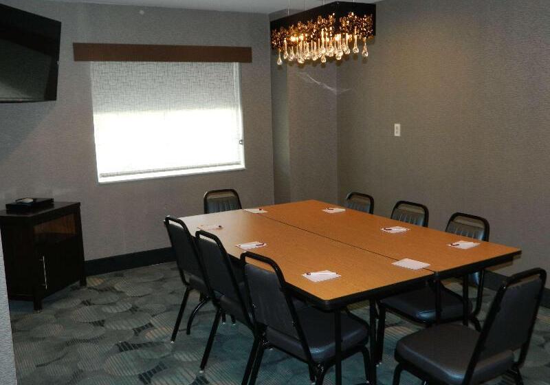 簡易ホテル Best Western Plus Harrisburg Mechanicsburg