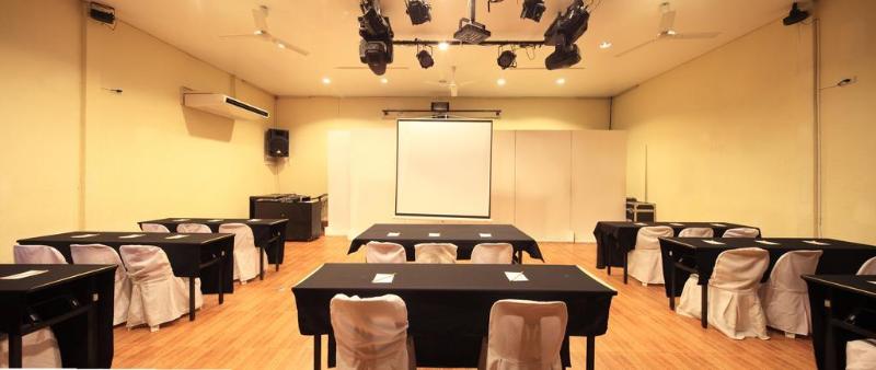 فندق فئة نجمة واحدة Microtel By Wyndham Cabanatuan