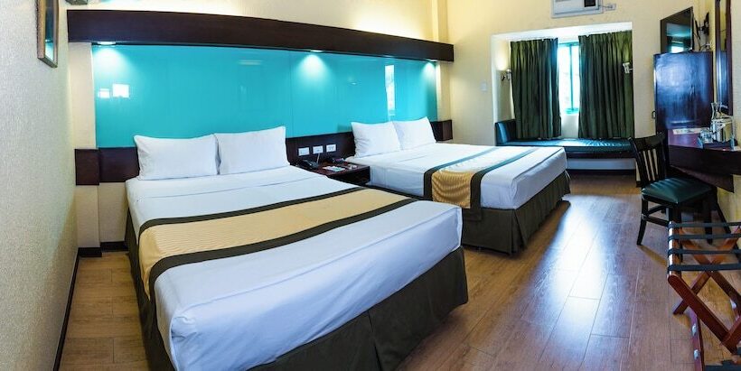 Hostal Microtel By Wyndham Cabanatuan