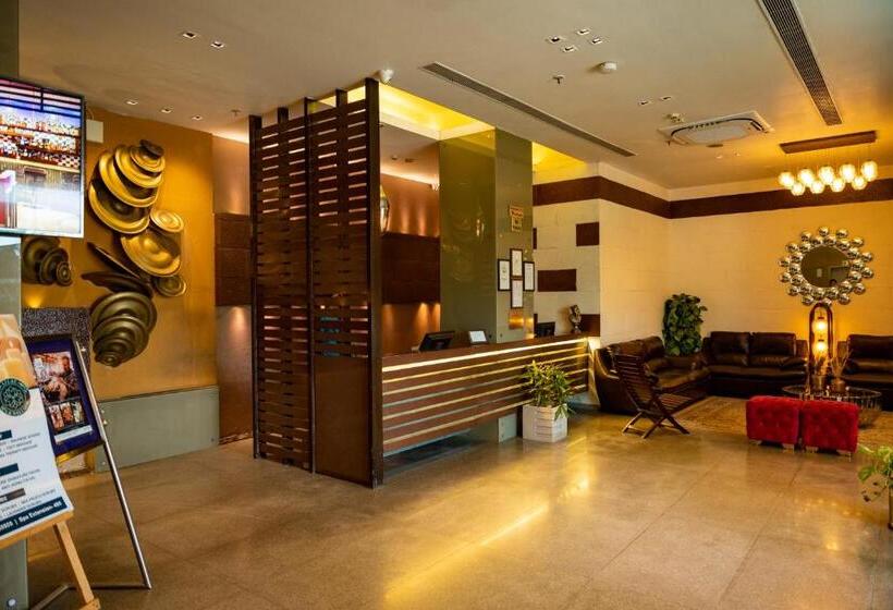 مسافرخانه Ramada Ajmer