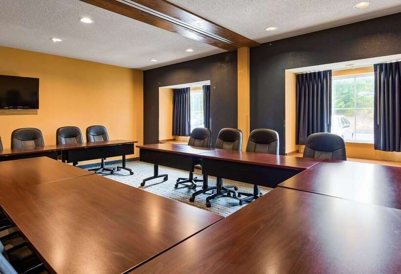 簡易ホテル Surestay Plus Hotel By Best Western Keyser