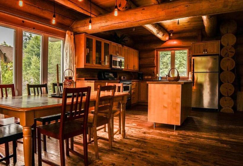 ホテル Auberge Couleurs De France