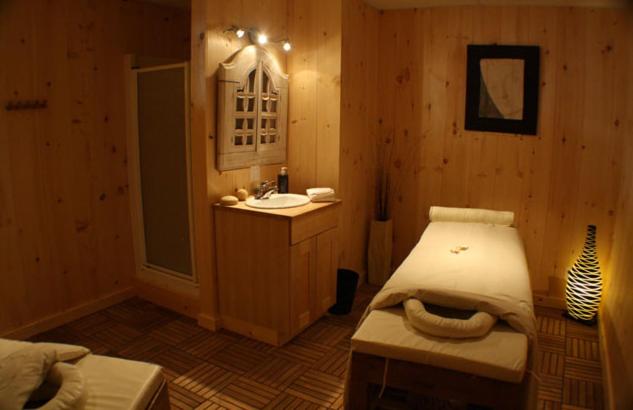 ホテル Auberge Couleurs De France