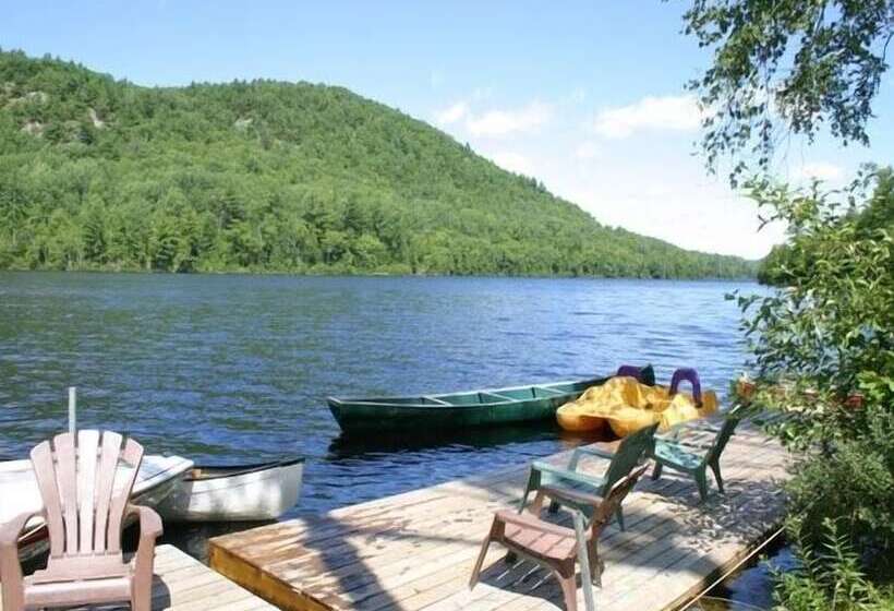 ホテル Auberge Couleurs De France