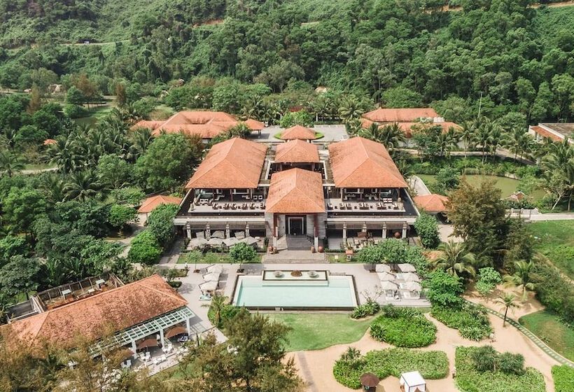 هتل Banyan Tree Lang Co