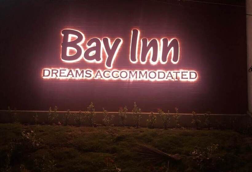 Отель Bay Inn