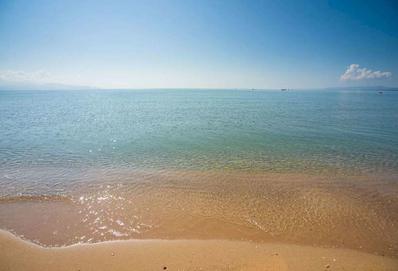 호텔 Buca Beach Resort