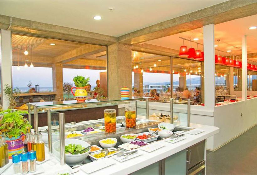 호텔 Buca Beach Resort