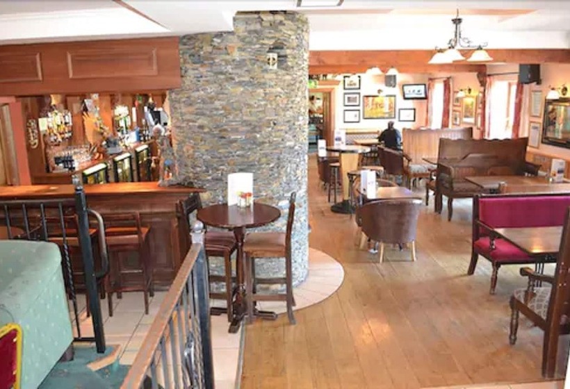 فندق Caisleain Oir