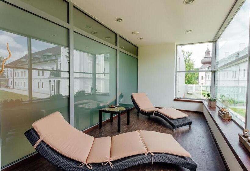 هتل Chateau Appony