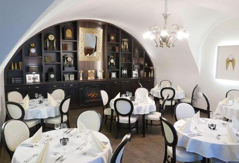 هتل Chateau Appony