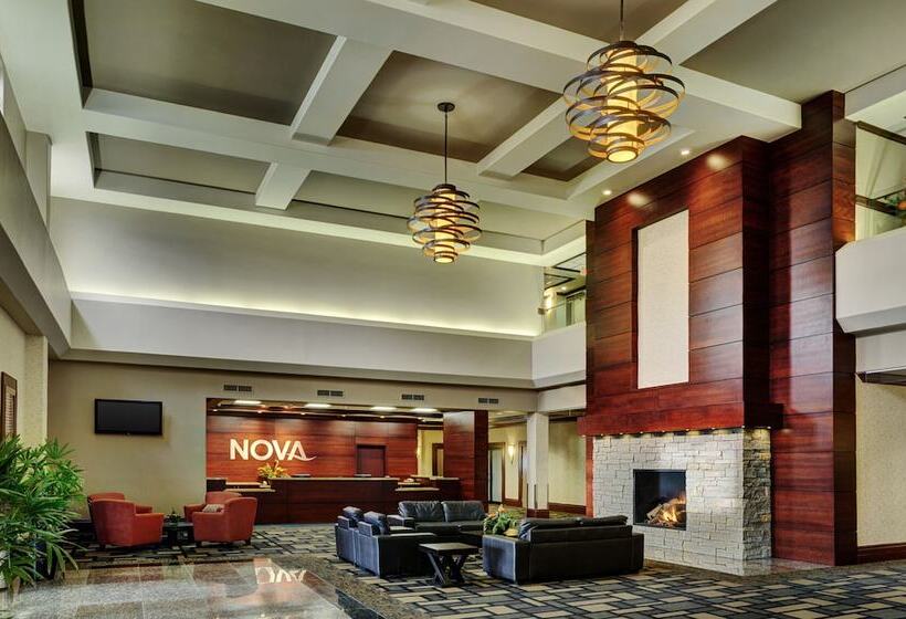 Отель Chateau Nova Yellowhead