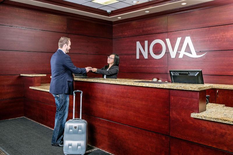 ホテル Chateau Nova Yellowhead