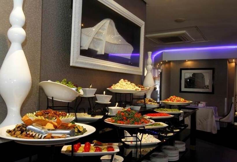 Отель Coastlands Musgrave