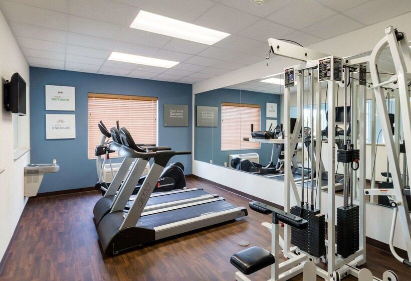 Отель Comfort Suites