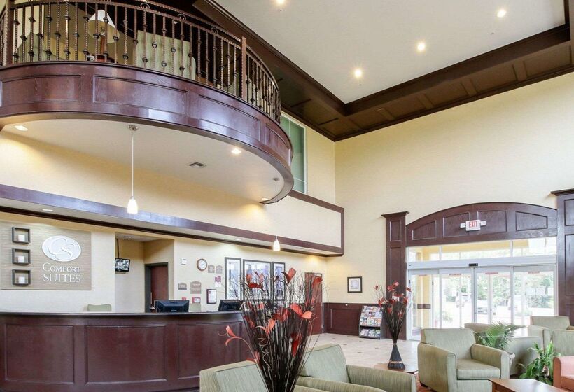 Отель Comfort Suites