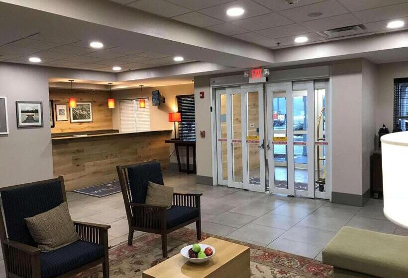 فندق Country Inn & Suites By Radisson, Emporia, Va