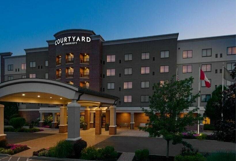 Отель Courtyard By Marriott Buffalo Airport