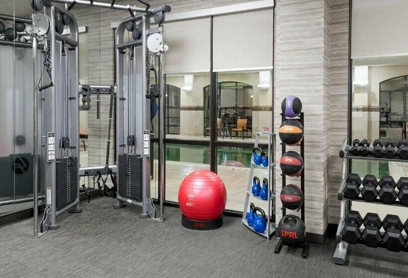 Отель Courtyard By Marriott Buffalo Airport