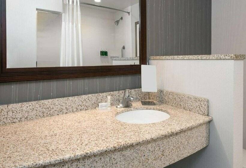 Отель Courtyard By Marriott Buffalo Airport