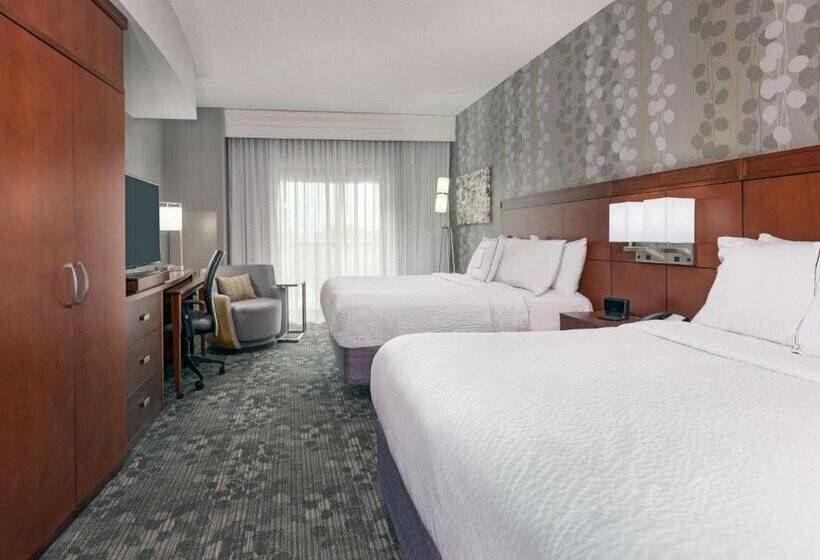 Отель Courtyard By Marriott Buffalo Airport