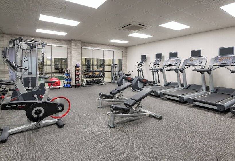 Отель Courtyard By Marriott Buffalo Airport