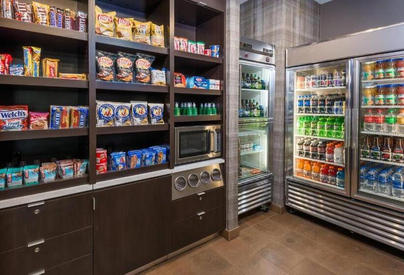 Отель Courtyard By Marriott Buffalo Airport