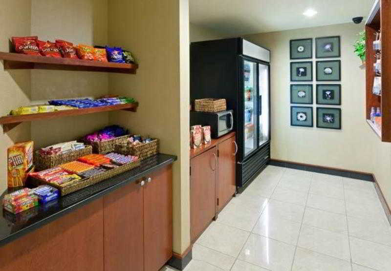 בית מלון כפרי Courtyard Hartford Farmington