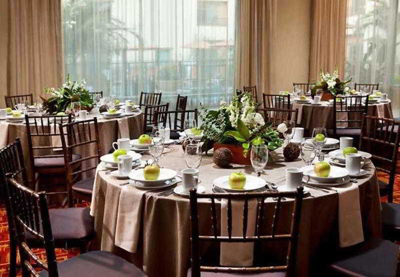 فندق Courtyard By Marriott Santa Barbara Goleta