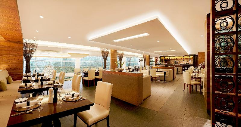 酒店 Crowne Plaza Ahmedabad City Centre, An Ihg