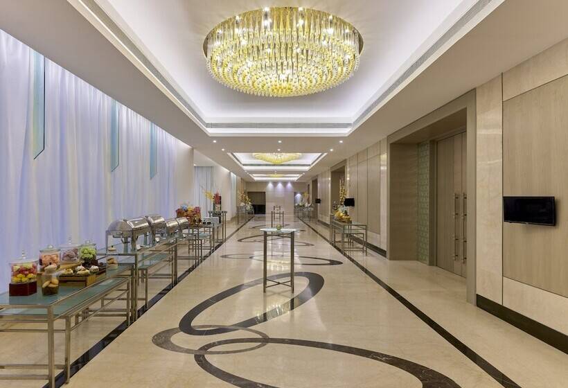 酒店 Crowne Plaza Ahmedabad City Centre, An Ihg