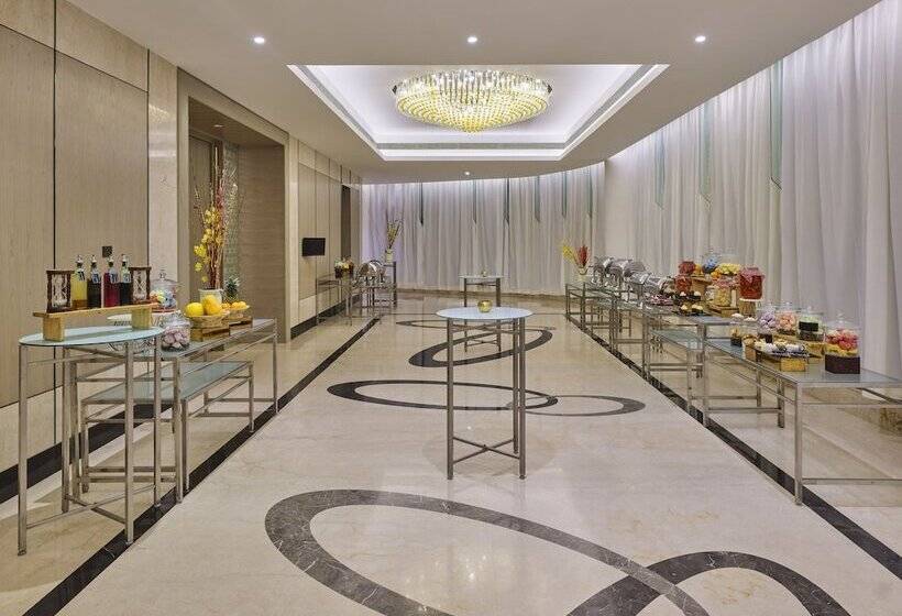 酒店 Crowne Plaza Ahmedabad City Centre, An Ihg