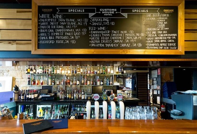 בית מלון כפרי Customs House