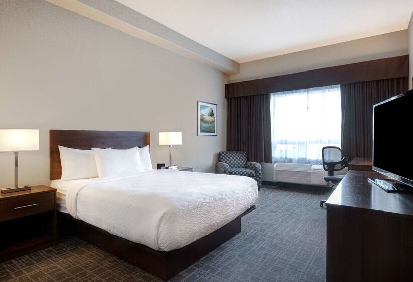 בית מלון כפרי Days Inn & Suites By Wyndham Yorkton