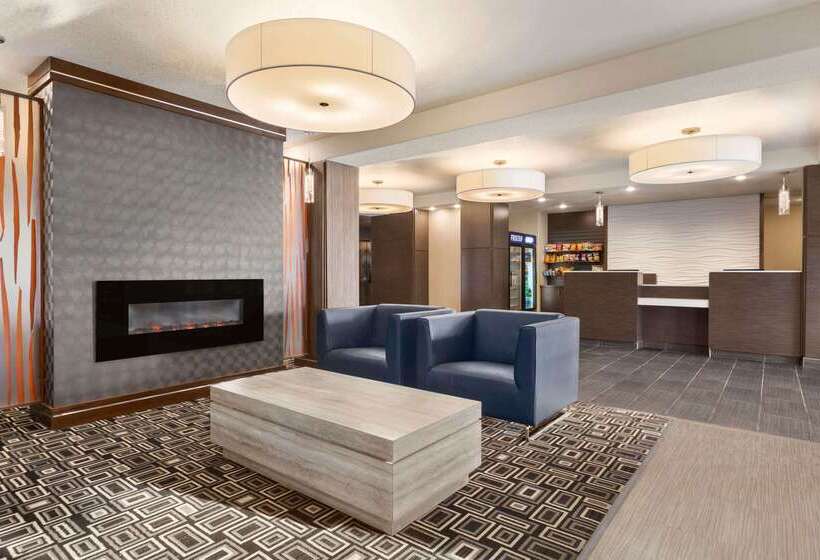 בית מלון כפרי Days Inn & Suites By Wyndham Yorkton