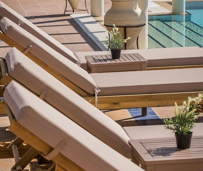 酒店 Diana Studios