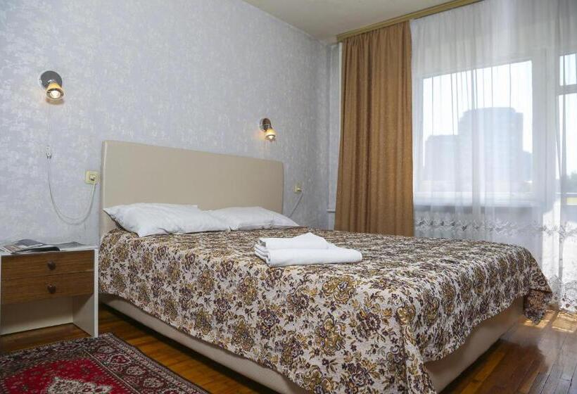 هتل Dnepropetrovsk