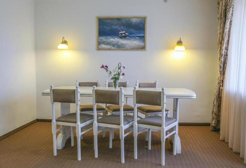 هتل Dnepropetrovsk