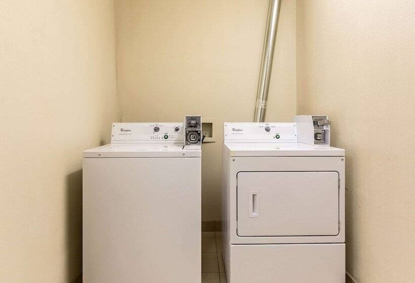 فندق Econo Lodge