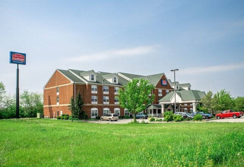 فندق Blisspoint Inn & Suites Marion